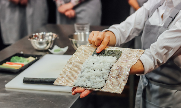 Roll & Roll Sushi Class